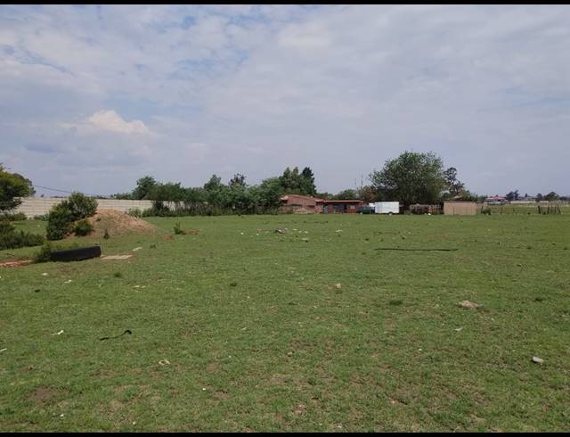20,206M² VACANT LAND FOR SALE IN ROODS GARDENS